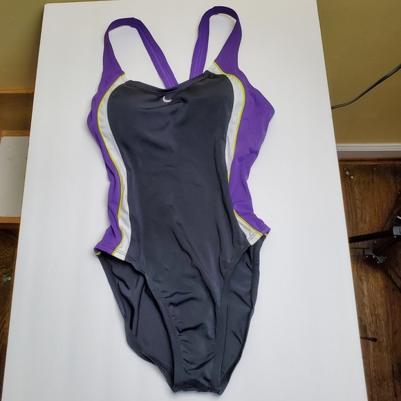 Nike Spliced Racerback One Piece Size 8 - Picture 2 of 5